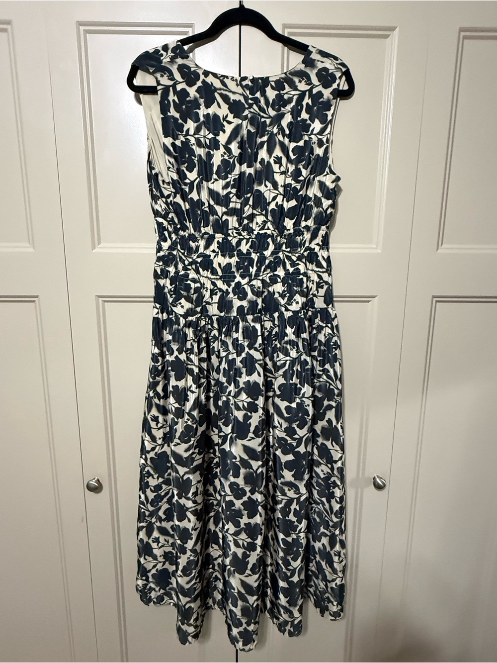 J.Crew Hyacinth V-neck dress in crepe de chine Midi Dress Women’s M (size 8-10) - Picture 8 of 15